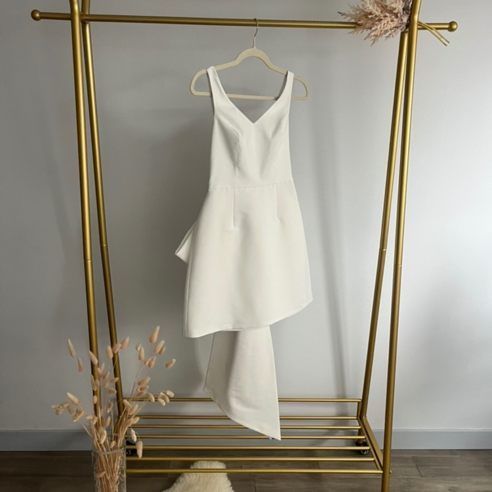 Sachin & Babi Gwyneth Mini Dress – Detachable Bow, Ivory Satin, Worn Once